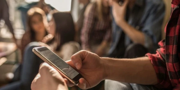 Understanding Mobile Users